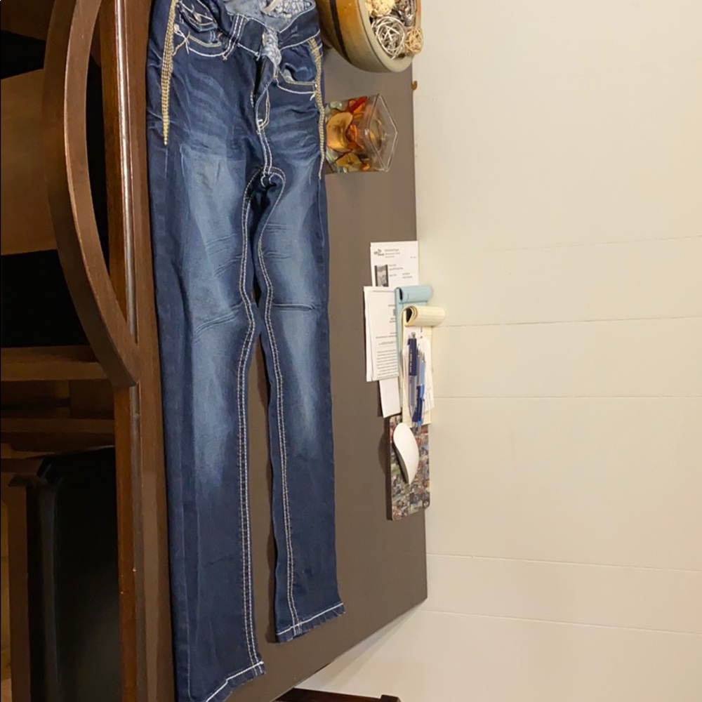 Capris - Picture 3 of 4